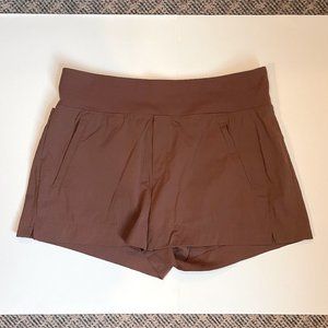 Athleta Trekkie North Mid Rise Short, 12, Brown